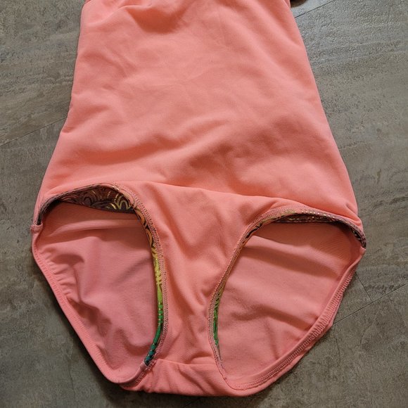 Girls Metallic Ombre Swim Suit w/ Matching coverup shorts size L - Picture 7 of 7